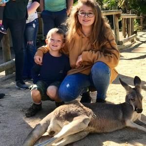 Meet your Posher, Christy